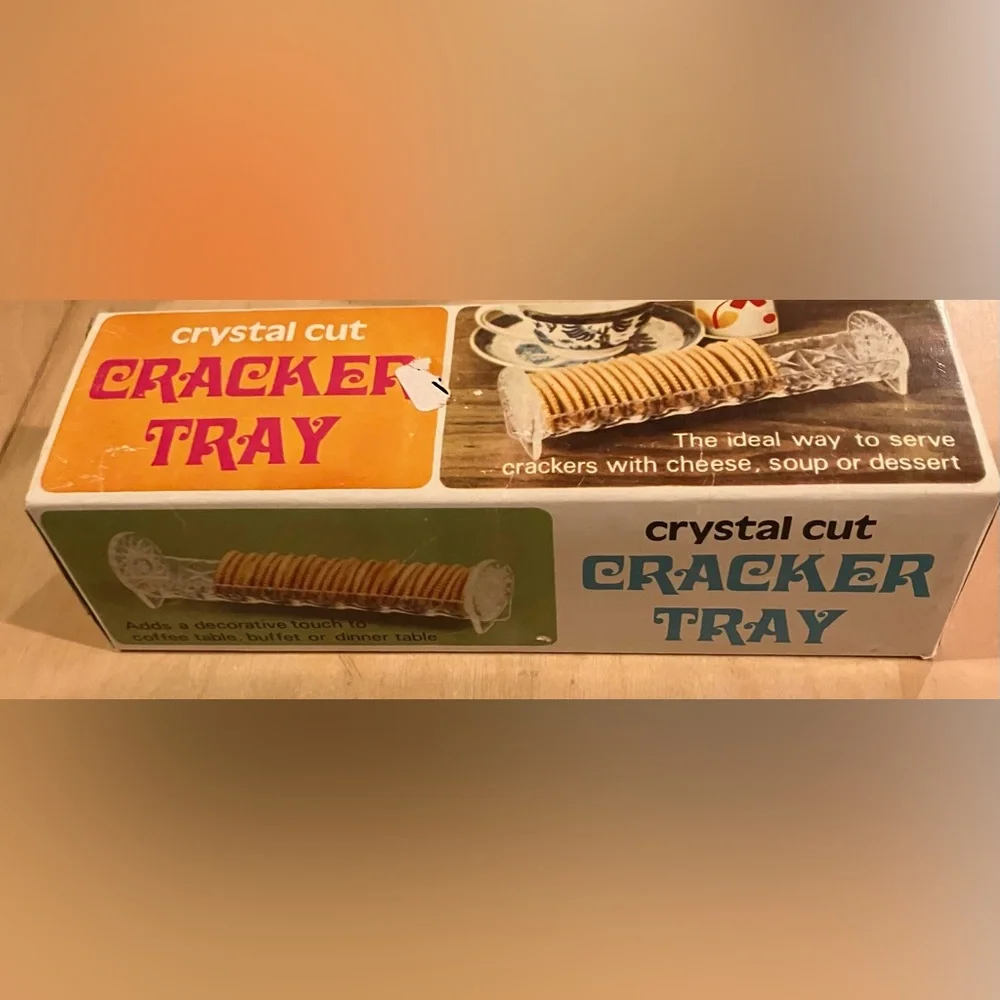 EUC Vintage Crystal Crackers Tray with original box